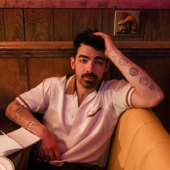Joe Jonas Says He Sought Therapy After His Solo Album Underperformed Joe Jonas Says He Sought Therapy After His Solo Album Underperformed